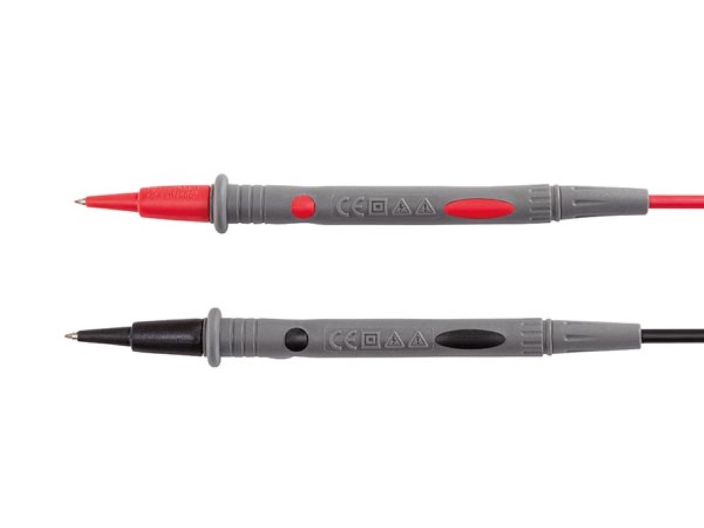 Multimètre à calibres automatiques TRMS DVM030