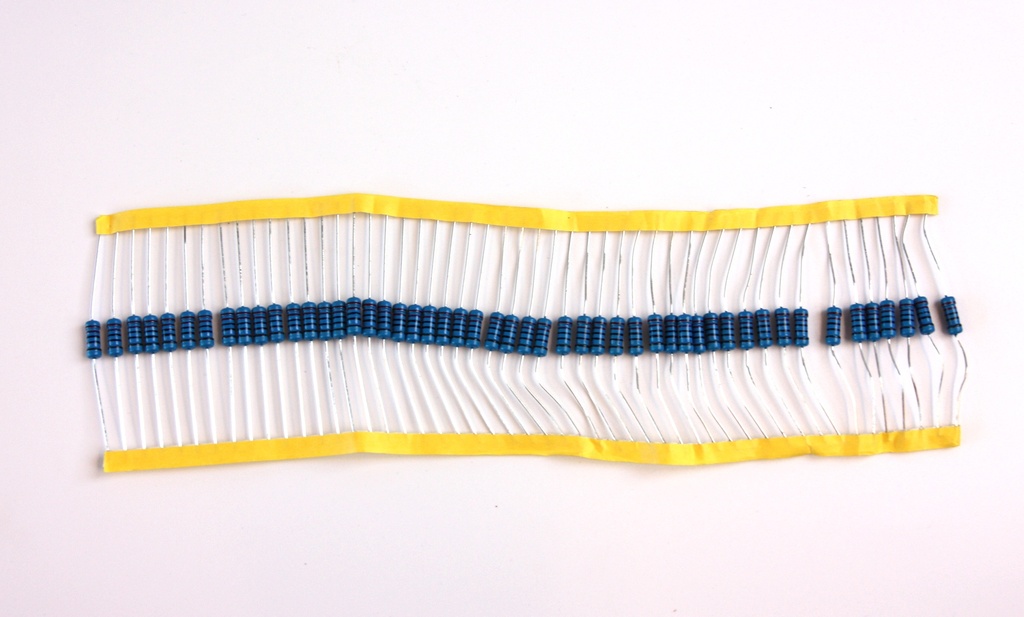 Résistances 220 Ohms - 1 W (lot de 50)