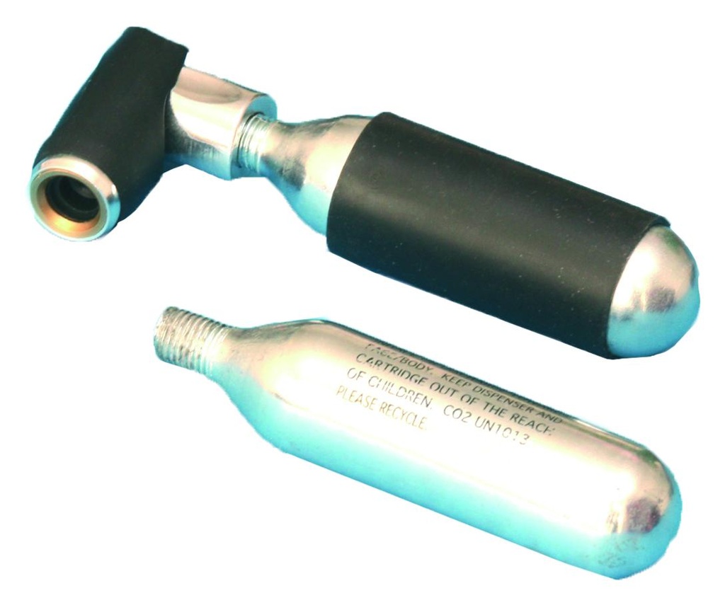 Ensemble régulateur et cartouche de CO2 de 8 L