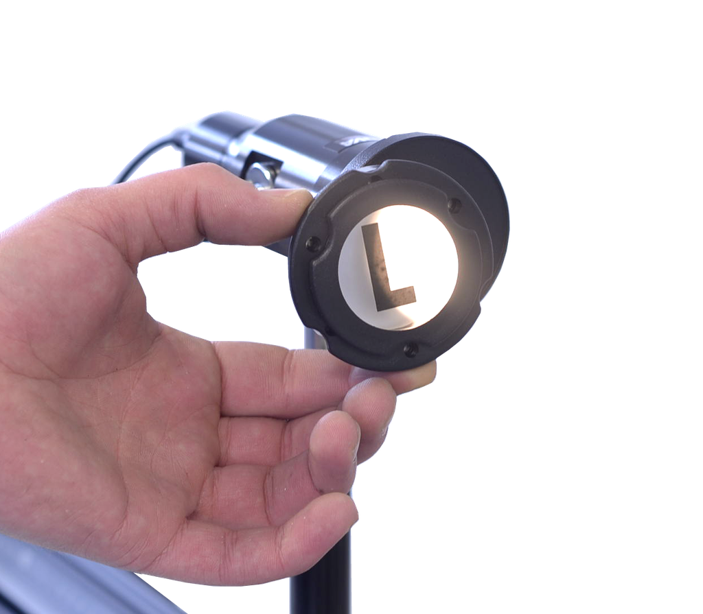 Lanterne à crémaillère avec objet dépoli lettre L sur bague magnétique