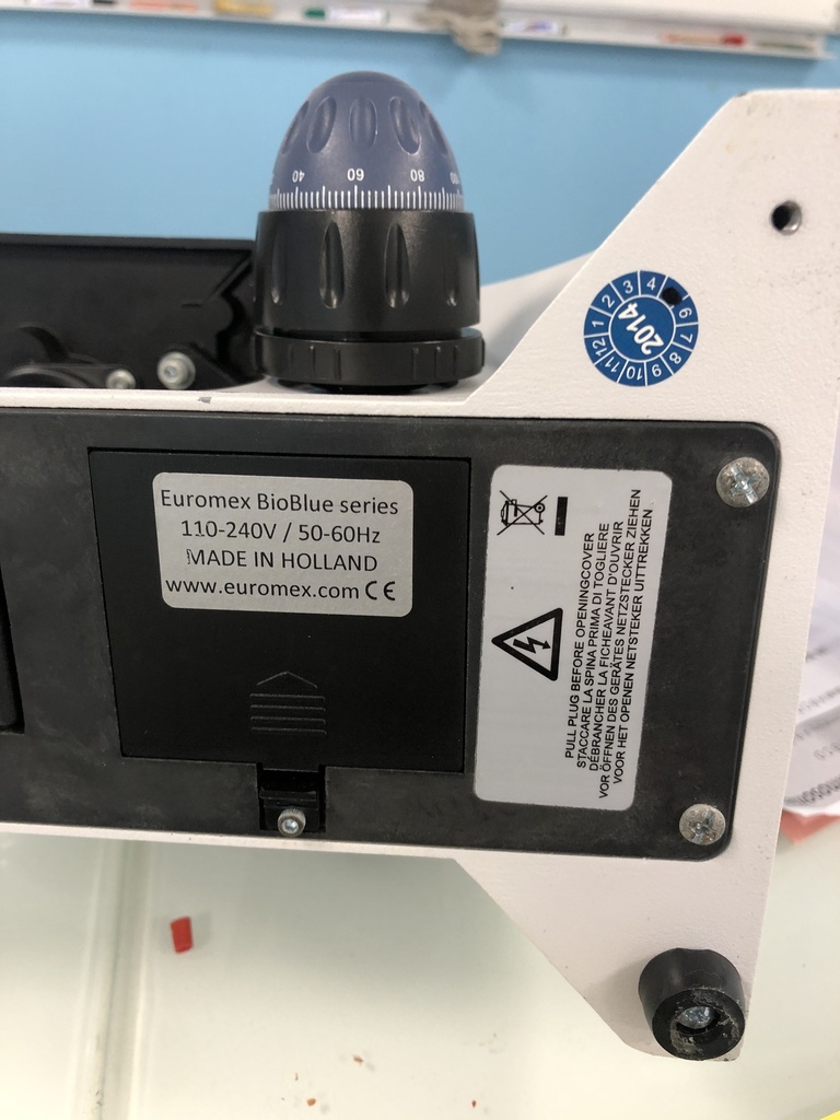 Pied-patin en caoutchouc avec vis pour microscope BioBlue