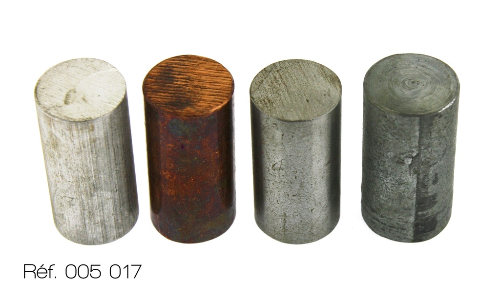 [#005017] Cylindres de volumes égaux (h x Ø) - 40 x 20 mm  (Al - Cu - Fe - Zn)